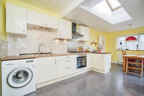 3 bedroom semi-detached bungalow for sale