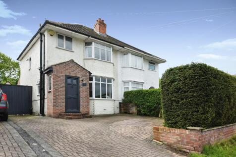 3 bedroom semi-detached house for sale