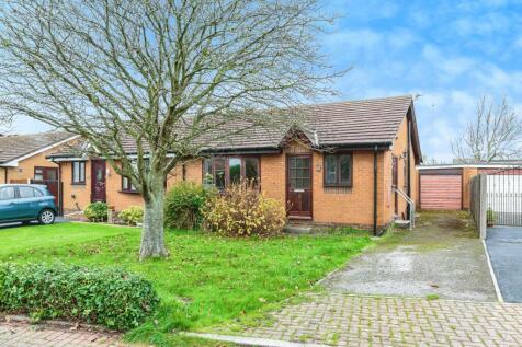 2 bedroom semi-detached bungalow for sale