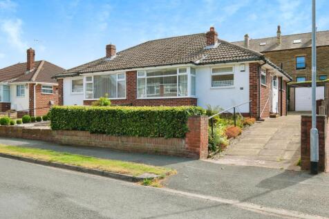 2 bedroom semi-detached bungalow for sale