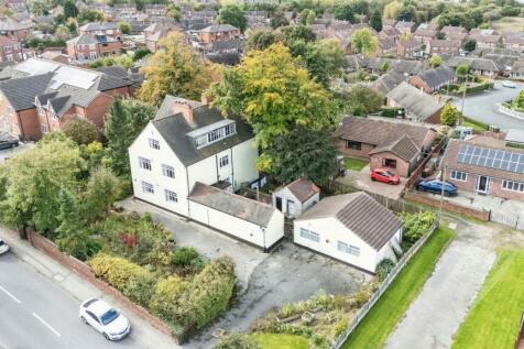 8 bedroom detached house for sale