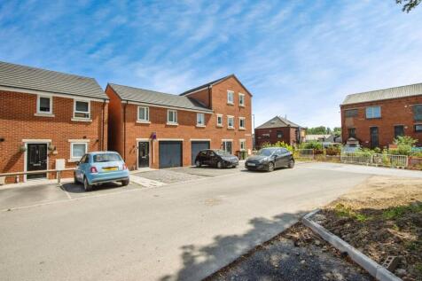 2 bedroom semi-detached house for sale