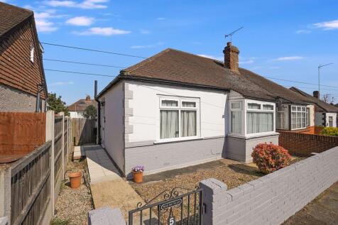 2 bedroom semi-detached bungalow for sale