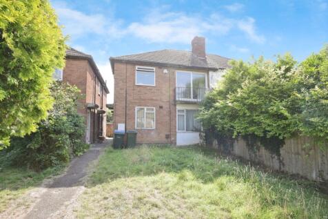 2 bedroom maisonette for sale