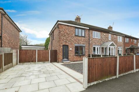 2 bedroom semi-detached house for sale