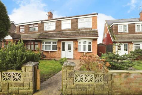 4 bedroom semi-detached house for sale