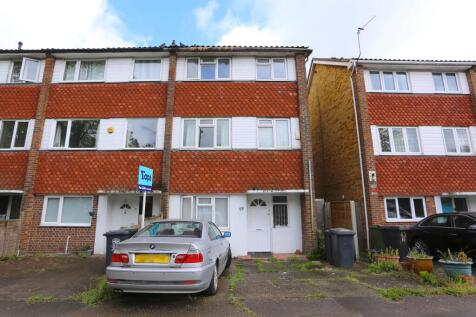 5 bedroom terraced house for sale