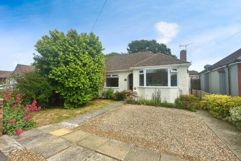2 bedroom semi-detached bungalow for sale