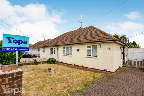 2 bedroom semi-detached bungalow for sale