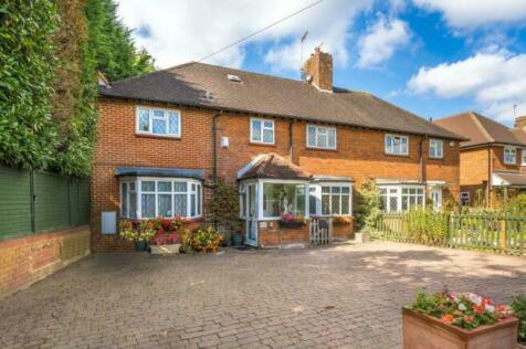 5 bedroom semi-detached house for sale