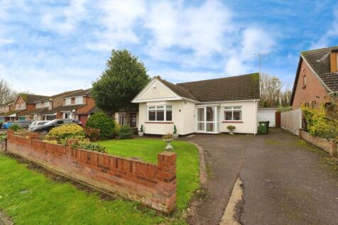 3 bedroom detached bungalow for sale