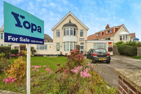 9 bedroom detached house for sale