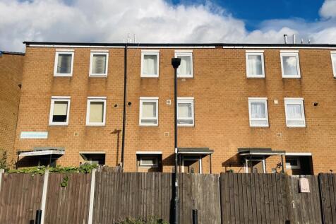 2 bedroom maisonette for sale