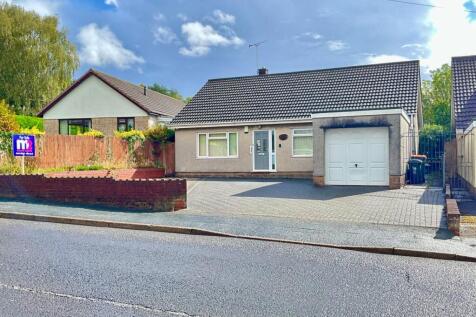 High Cross Lane, Newport NP10 3 bed detached bungalow for sale