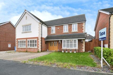 5 bedroom detached house for sale