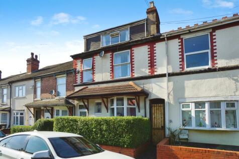 6 bedroom terraced house for sale
