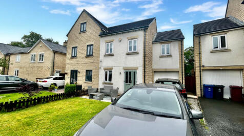 4 bedroom semi-detached house for sale