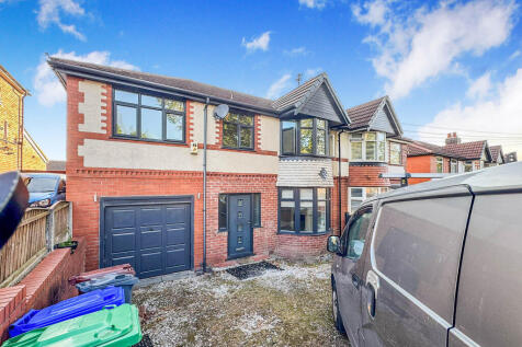 4 bedroom semi-detached house for sale