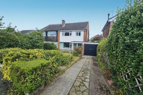 3 bedroom semi-detached house for sale