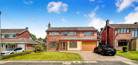 5 bedroom detached house for sale