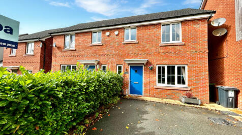 3 bedroom semi-detached house for sale