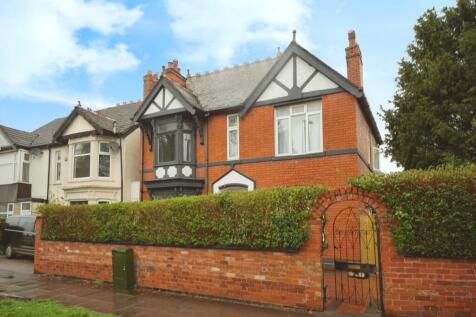 6 bedroom detached house for sale