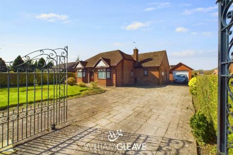 3 bedroom detached bungalow for sale