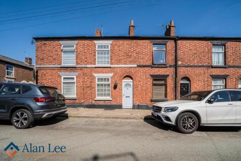 South Park Road, Macclesfield, Cheshire 2 bed terraced house for sale