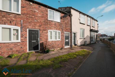 Mill Lane, Macclesfield, SK11 7NP 2 bed terraced house for sale