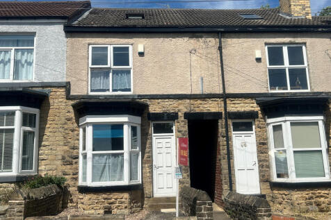 4 bedroom terraced house for sale