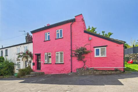 Tucked away on the outskirts of... 3 bed end of terrace house for sale