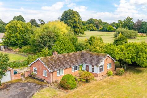 3 bedroom detached bungalow for sale