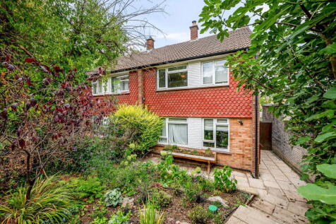 Victoria Crescent, London SE19 3 bed semi