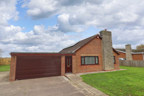 3 bedroom detached bungalow for sale