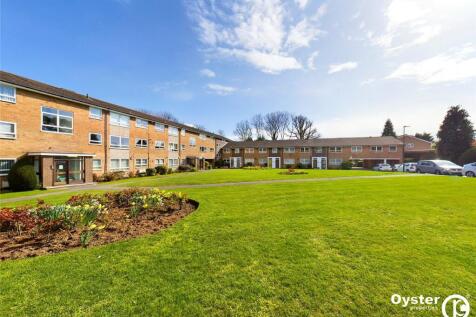 Gleneagles, Stanmore, HA7 2 bed flat for sale