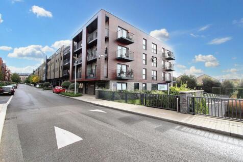 Howard Road, Stanmore, HA7 1 bed flat for sale