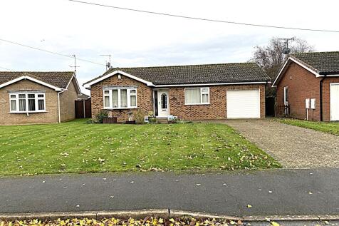 2 bedroom detached bungalow for sale