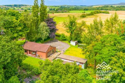 1 bedroom detached bungalow for sale