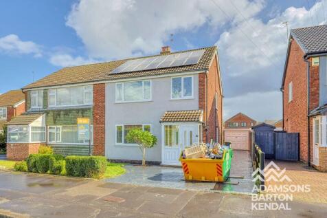 War Office Road, Bamford, OL11 4 bed semi