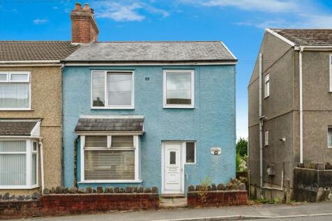 2 bedroom semi-detached house for sale