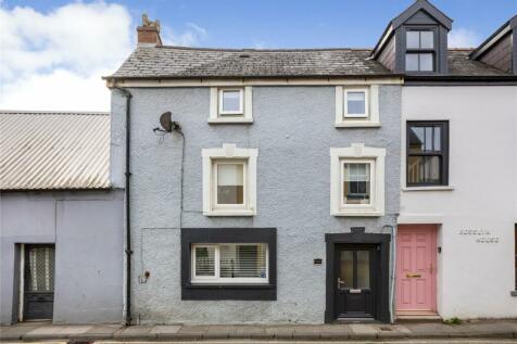 4 bedroom terraced house for sale