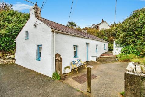 2 bedroom detached house for sale