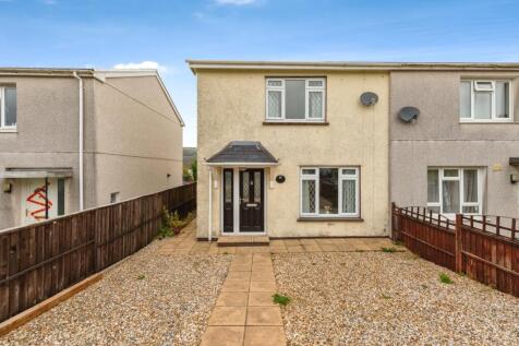 2 bedroom semi-detached house for sale