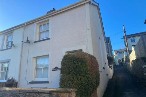 2 bedroom semi-detached house for sale