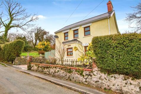 2 bedroom detached house for sale