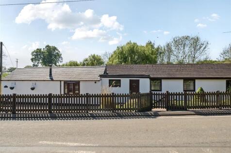 Eyton, Wrexham. 3 bed detached bungalow for sale