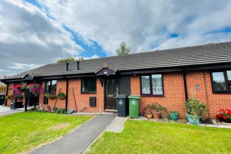 Oswestry Road, Ellesmere. 2 bed bungalow for sale