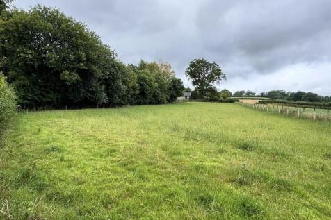Sarnau, Llanymynech. Land for sale