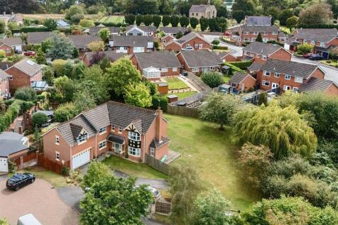 Hillcrest, Ellesmere. 6 bed detached house for sale