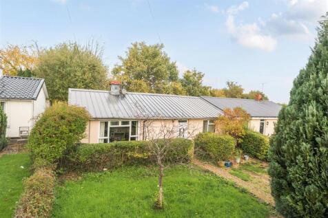 3 bedroom semi-detached bungalow for sale